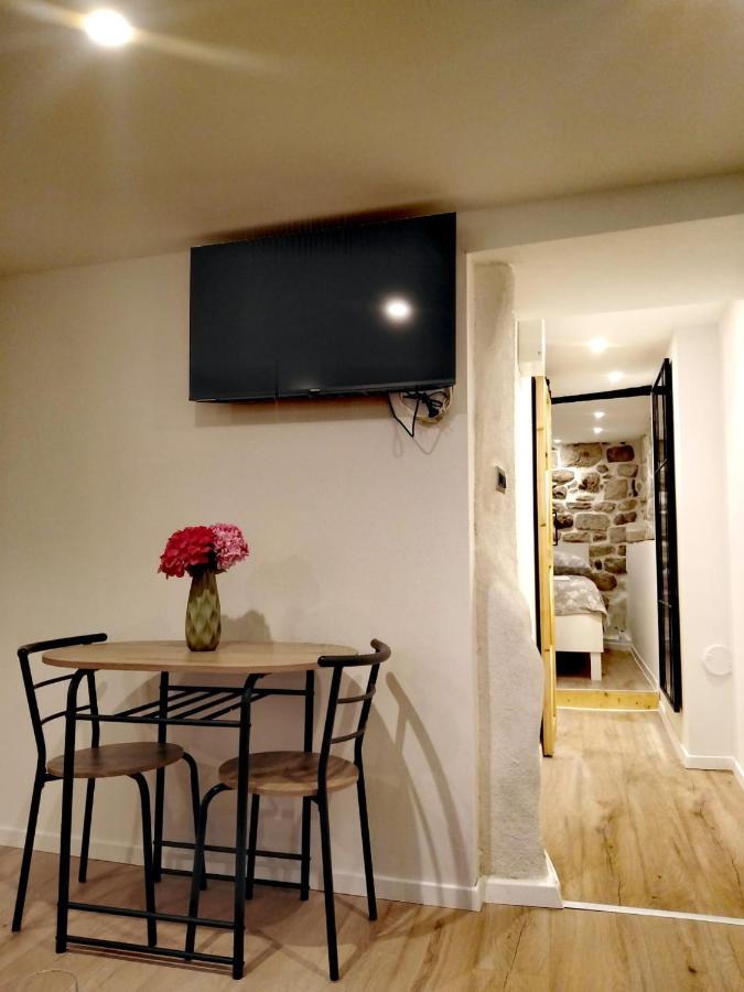 Rabski Dvor Apartment Раб Екстериор снимка